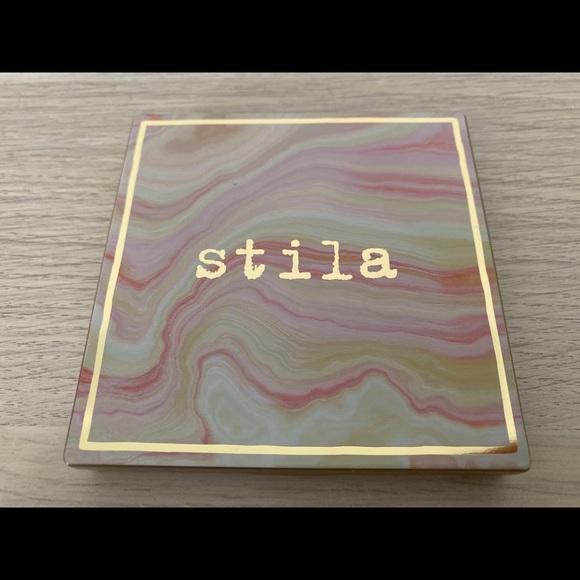 All-in-One Palette - Picture 1 of 3